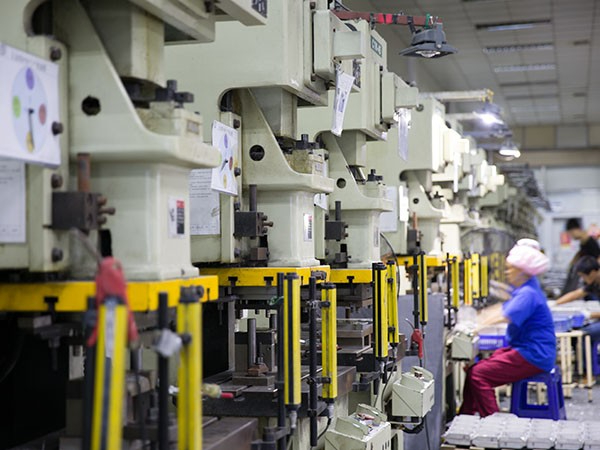 乐发500科技-精冲冲压